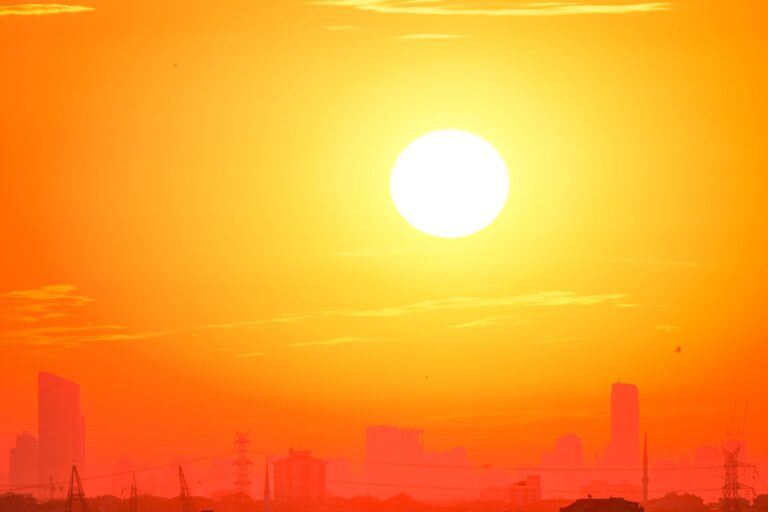 Summer heat heatwave