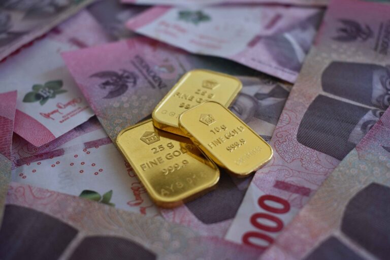 Dutch central bank moves 86 tonnes of gold to UK amid geopolitical fears