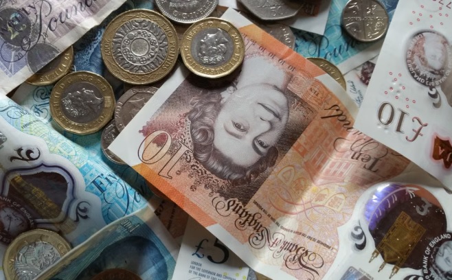 UKICE lunch hour puts UK economy and political risk under spotlight
