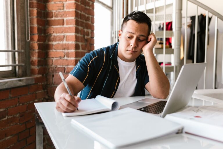 Procrastination is biggest threat to students' academic performance